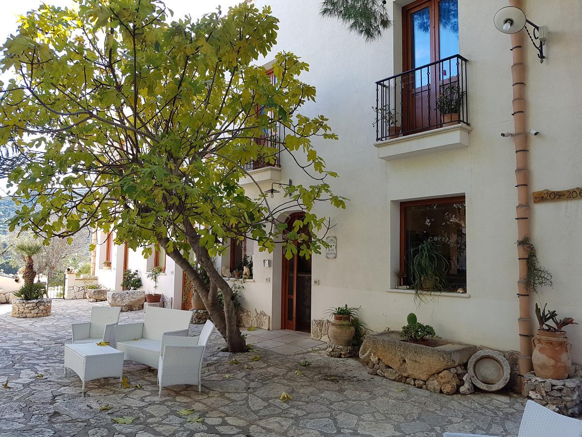 Casa Vacanze Il Cortile Custonaci Exterior foto